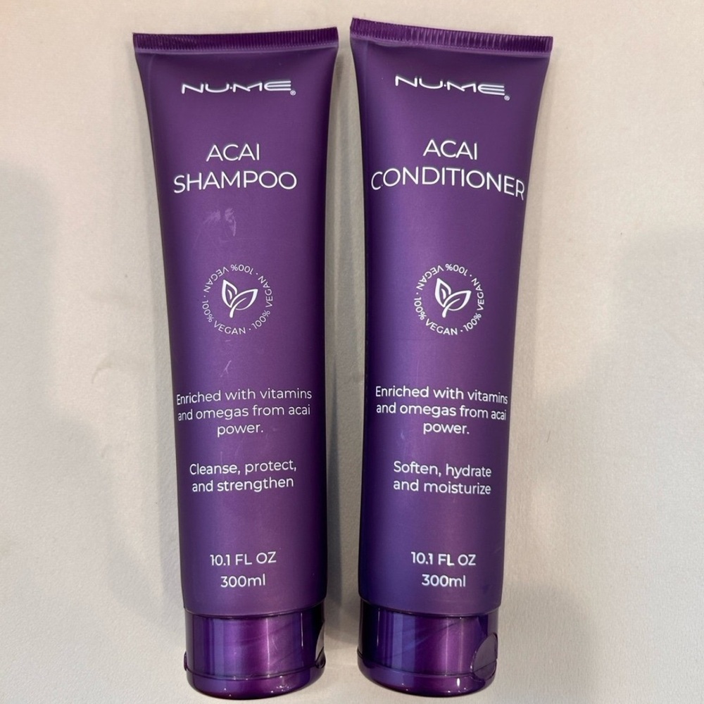 Shampoo and conditioner set
